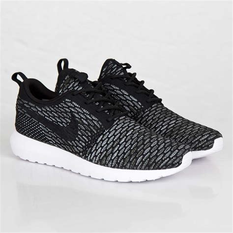 nike roshe run damen sale weiß|nike flyknit roshe run sale.